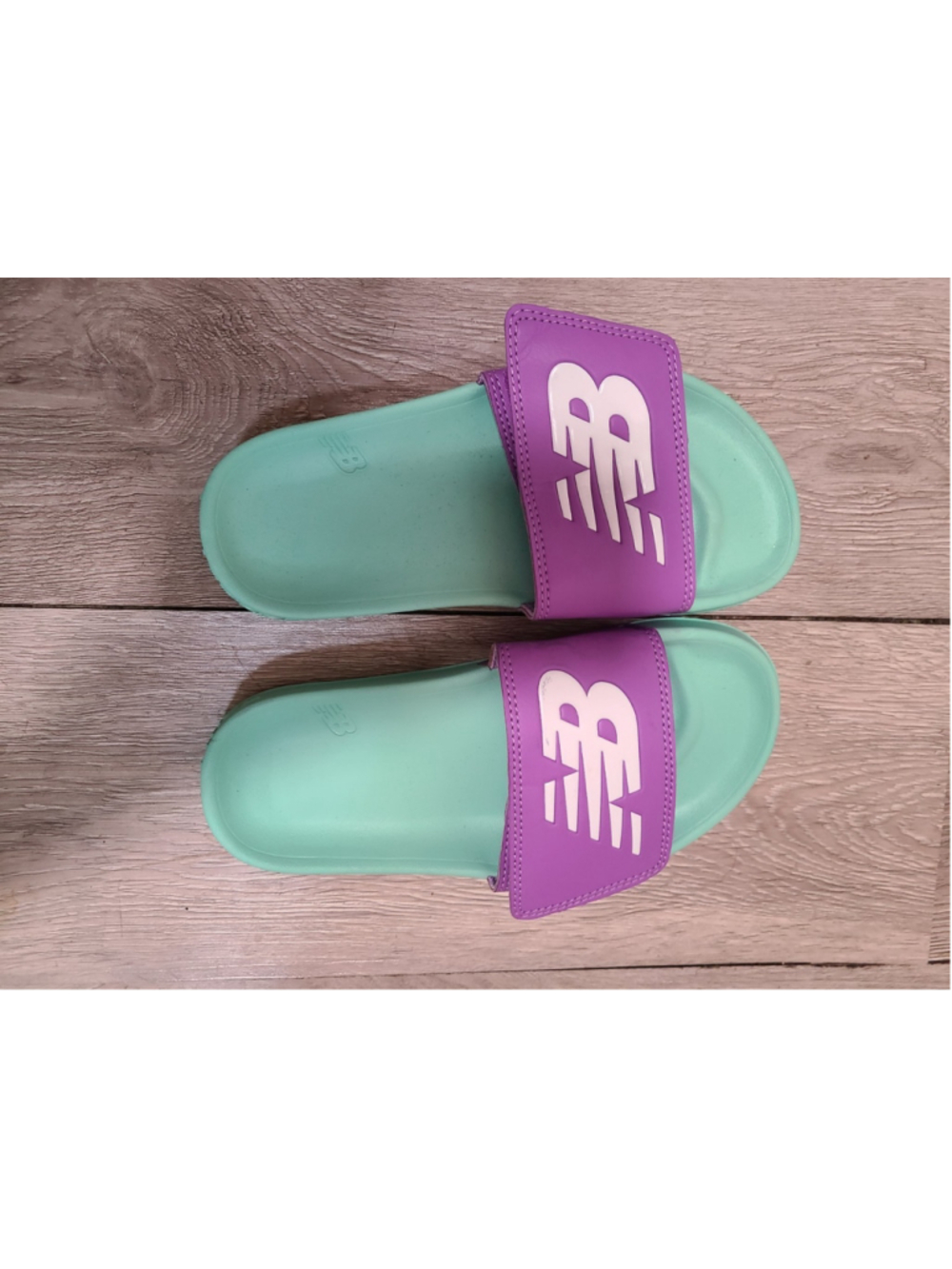 New Balance Girls Size 2 Slip On Slides